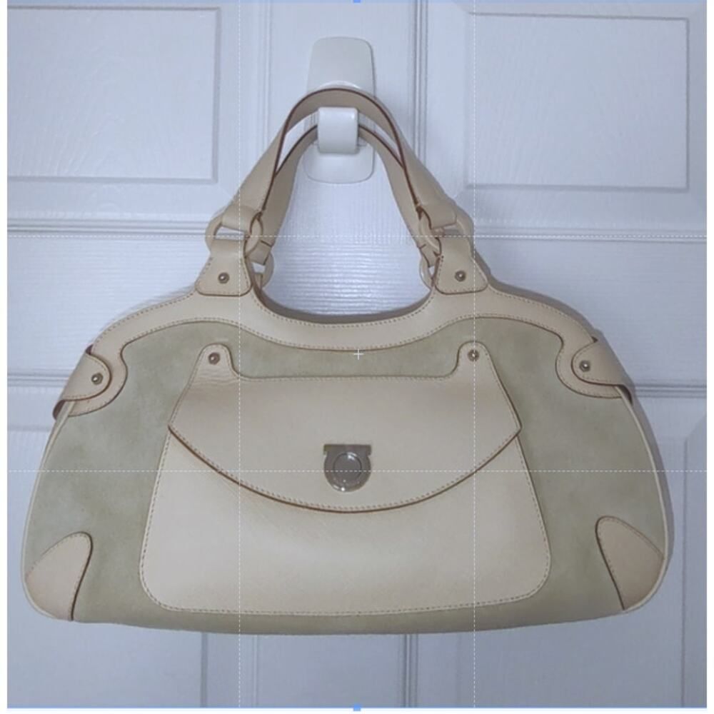 Ferragamo suede gancini shoulder bag EUC